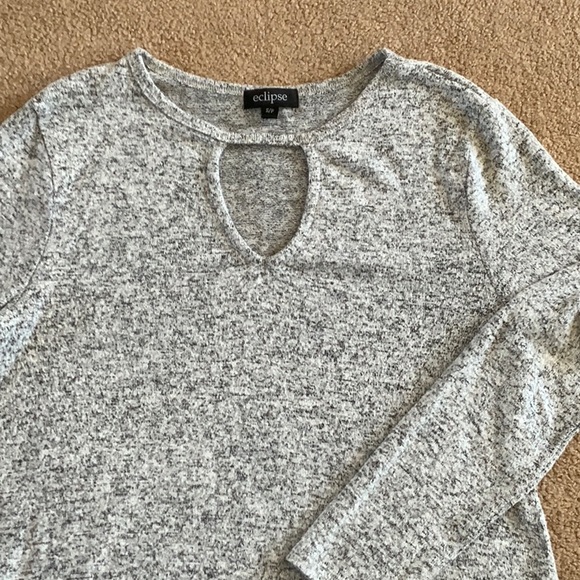 Eclipse sweater top - Picture 2 of 2